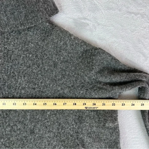 Moth Anthropologie Turtleneck Sweater Women's Small Grey Wool Blend Knit Minimal - Picture 8 of 16